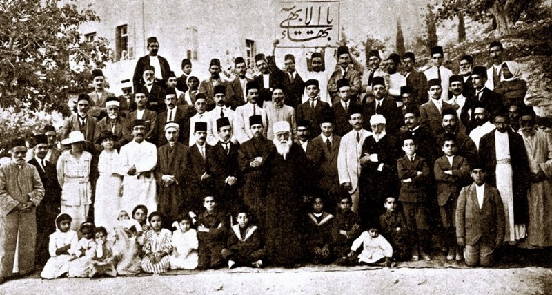 `Abdu'l-Bahá on Mount Carmel with pilgrims in 1919