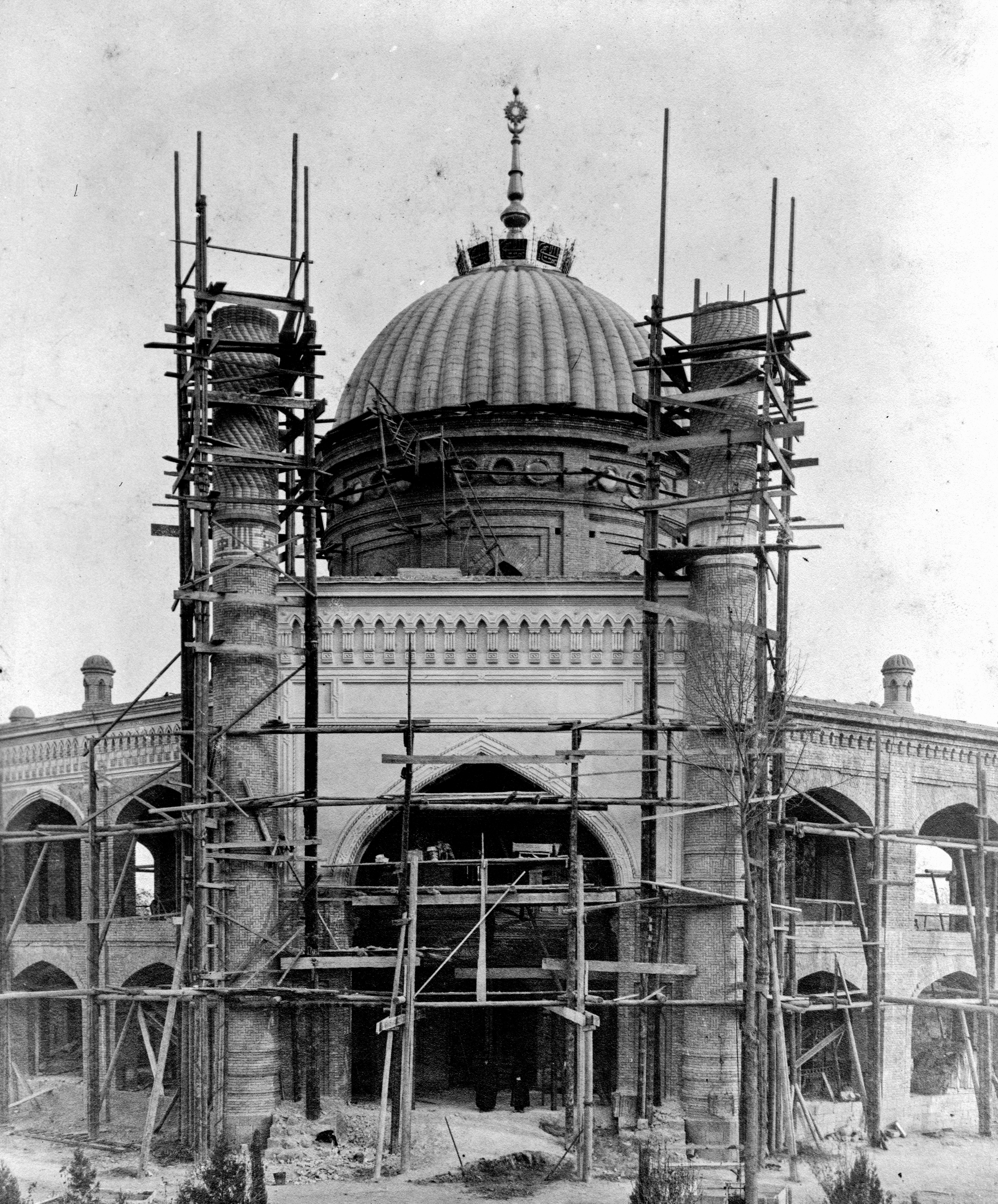 The Bahá’í House of Worship in ‘Ishqábád in the early 1930s