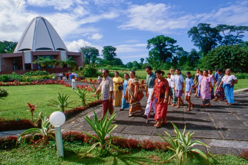 Amatu’l-Bahá Rúhíyyih Khánum speaking at the Dedication of the Continental Bahá’í House of Worship of Pacific (Panama City, Panama), April 1972